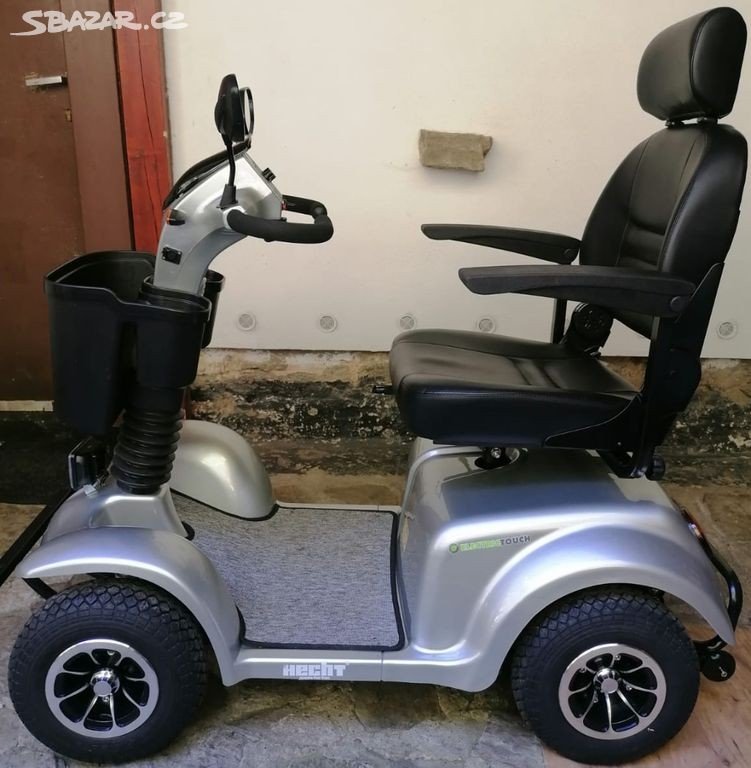 Scuter electic pentru varstnici HECHT WISE SILVER 8